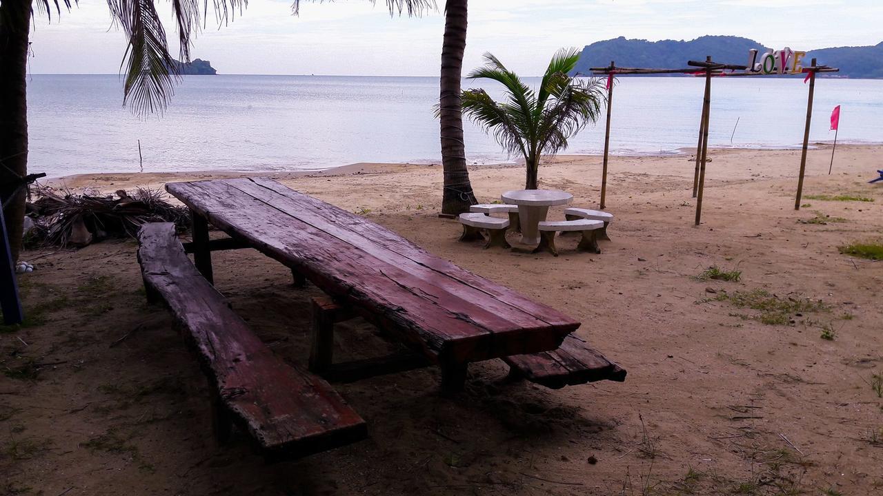 Boom Boom Beach Resort Laem Sing Чантабури Экстерьер фото